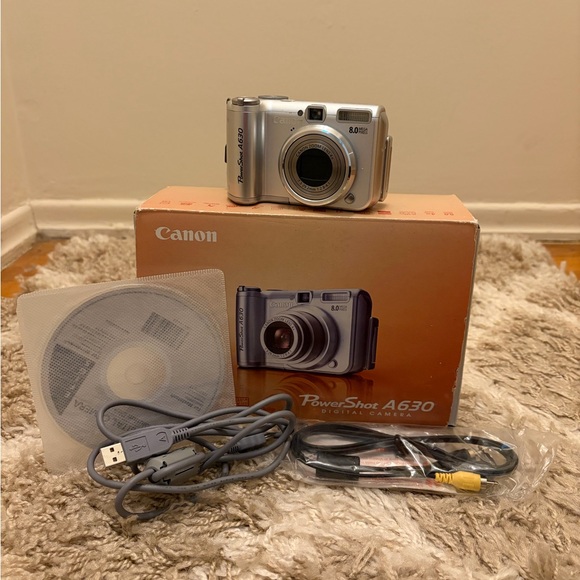 Canon PowerShot A630 Silver Camera Bundle